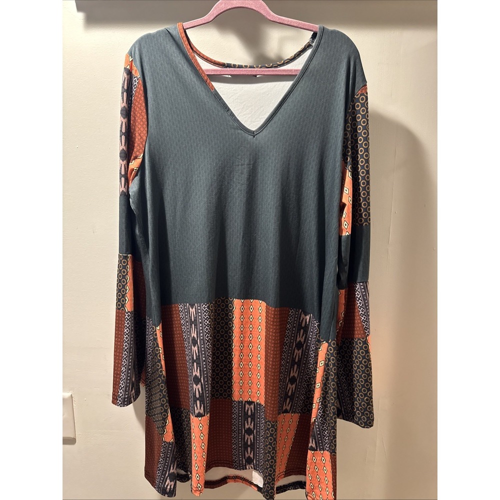 Azalea By Firmiana Aztec Print  Dress Size 1x V Neck Bell Sleeves Knit Tribal